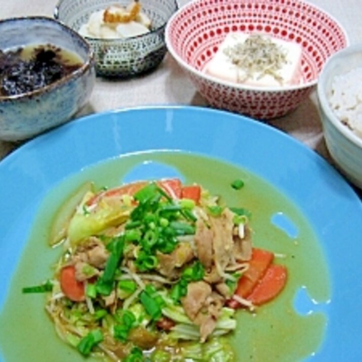 好きなお野菜でにんにく味噌炒め。